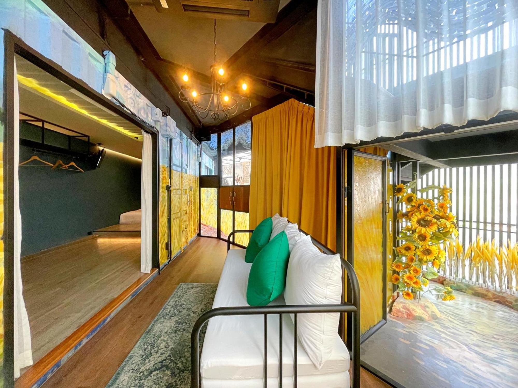 Nights In A Box Hotell Ban Muang  Rum bild