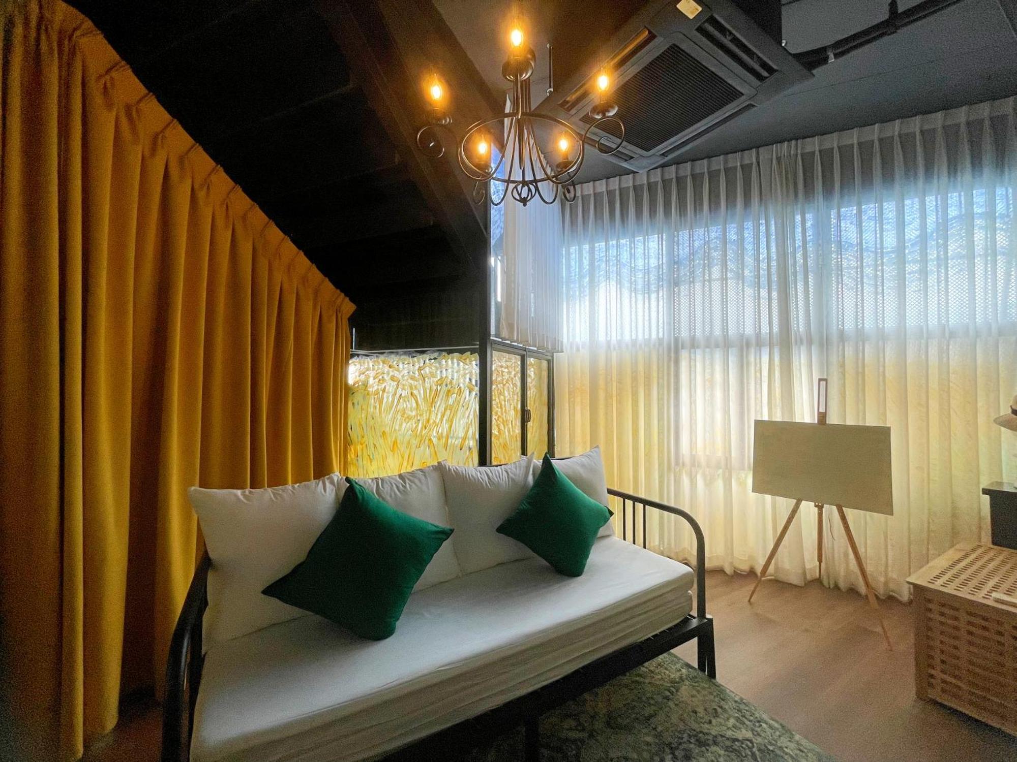 Nights In A Box Hotell Ban Muang  Rum bild